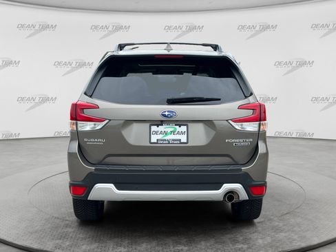 Used 2019 Subaru Forester Touring AWD/4WD image 7