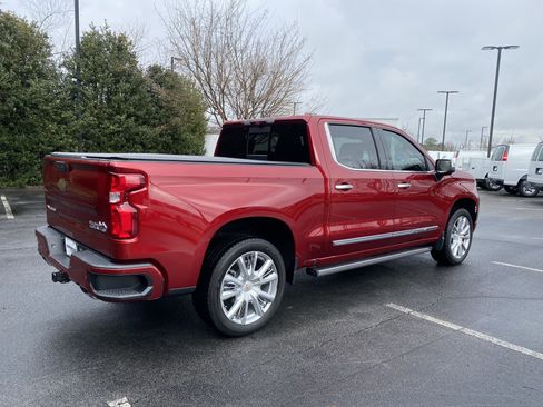 Used 2022 Chevrolet Silverado 1500 High Country w/ High Country Premium Package image 9