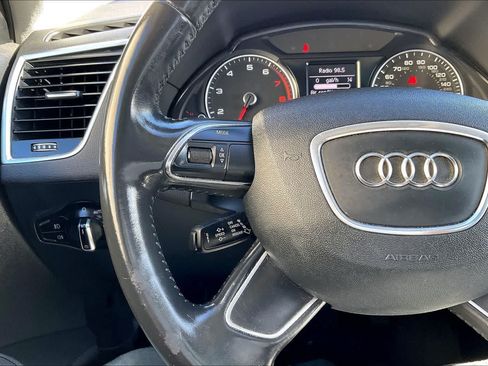 Used 2013 Audi Q5 2.0T Premium w/ Convenience Pkg AWD/4WD image 24
