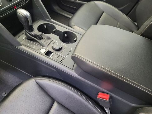 Used 2022 Volkswagen Atlas SE image 26