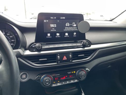 Used 2019 Kia Forte EX image 17