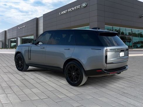 Used 2024 Land Rover Range Rover Long Wheelbase SE AWD/4WD image 3