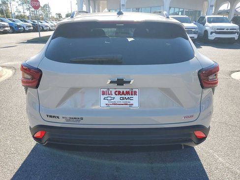 New 2026 Chevrolet Trax RS w/ Sunroof Package image 4
