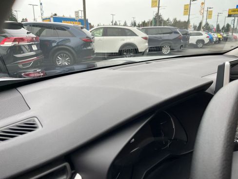 Used 2025 Toyota RAV4 XLE image 36