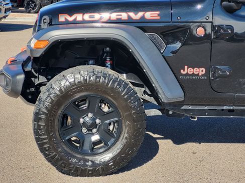 Used 2022 Jeep Gladiator Mojave image 9