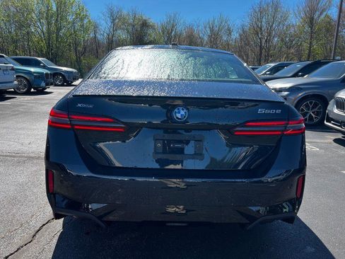 New 2026 BMW 550e xDrive w/ Premium Package AWD/4WD image 6