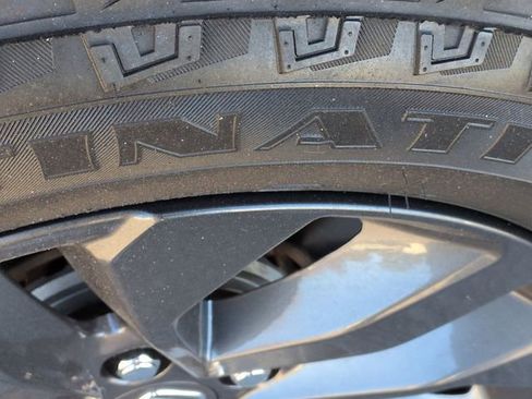 Used 2024 Honda Ridgeline Sport image 11