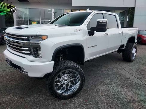 Used 2020 Chevrolet Silverado 2500 High Country w/ Z71 Off-Road Package image 1