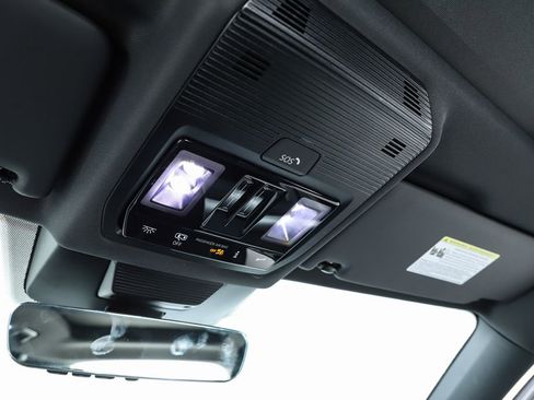 New 2026 Volkswagen Tiguan SE R-Line image 26