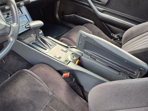 Used 1991 Pontiac Firebird Coupe image 8