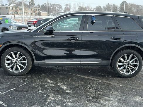 Used 2021 Lincoln Corsair Standard w/ Premium Package image 4