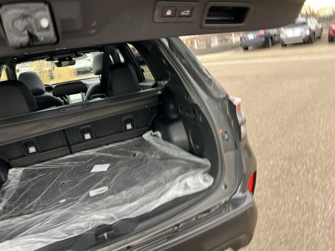 Used 2025 Subaru Forester Limited w/ Popular Package #2 image 18