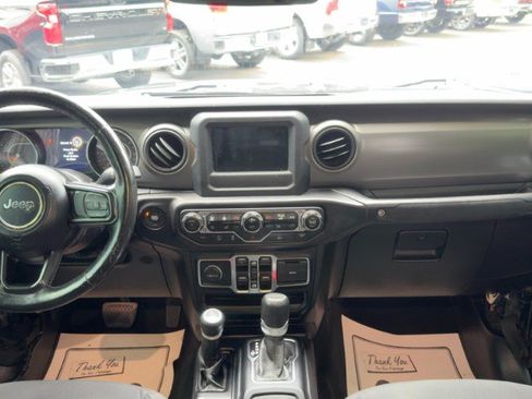 Used 2021 Jeep Gladiator Sport AWD/4WD image 14