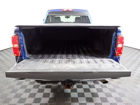 Used 2017 Chevrolet Silverado 2500 LT AWD/4WD image 16