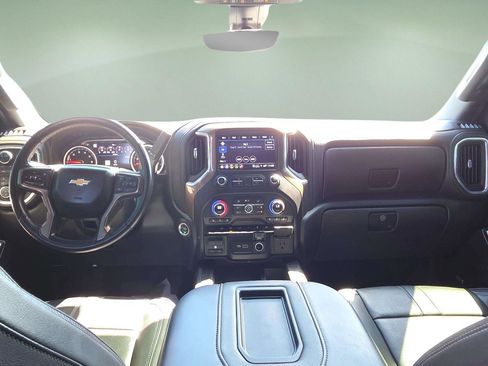 Used 2022 Chevrolet Silverado 1500 High Country w/ Technology Package AWD/4WD image 25