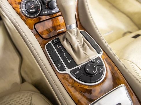 Used 2009 Mercedes-Benz SL 550 image 33