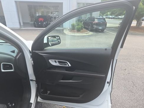 Used 2014 Chevrolet Equinox LT w/ Driver Convenience Package FWD image 20