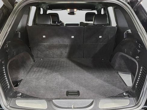 Used 2019 Jeep Grand Cherokee Limited X image 35