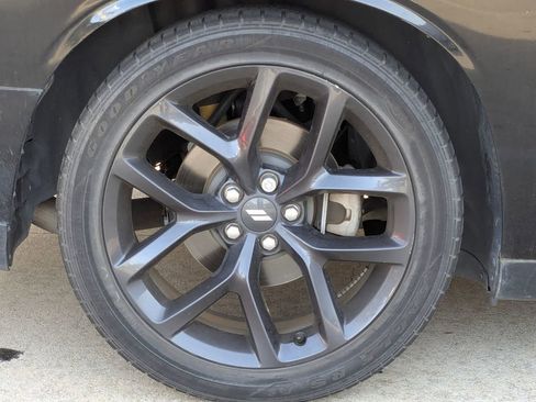 Used 2021 Dodge Challenger R/T w/ Blacktop Package image 15