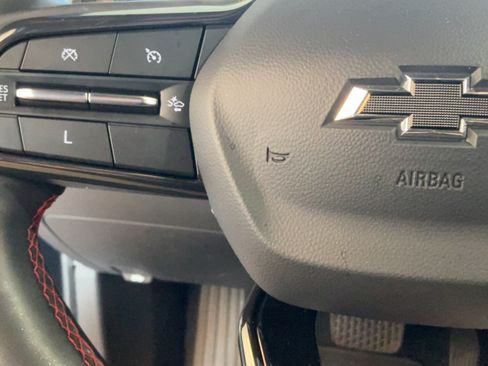 Used 2025 Chevrolet Equinox RS FWD image 14