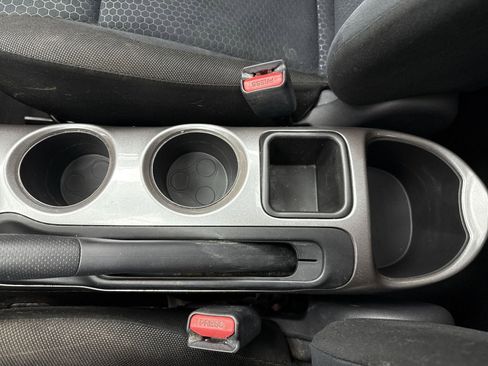 Used 2016 Nissan Juke SV image 22