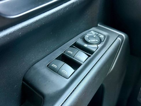 Used 2020 Chevrolet Silverado 1500 Custom w/ Custom Value Package AWD/4WD image 25