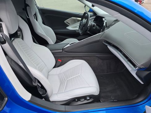 Used 2024 Chevrolet Corvette Stingray Premium Cpe w/ Z51 Performance Package RWD image 15
