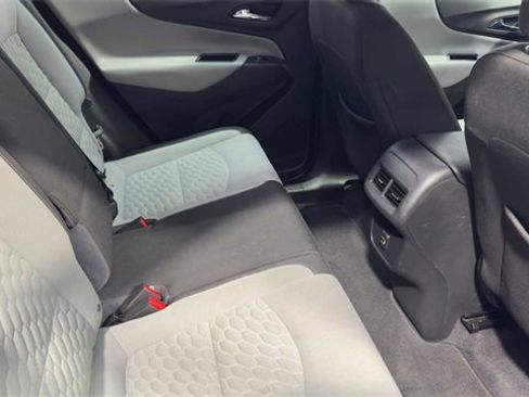 Used 2020 Chevrolet Equinox LS image 15