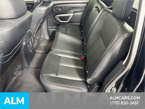 Used 2021 Nissan Titan SL w/ Moonroof Package image 23