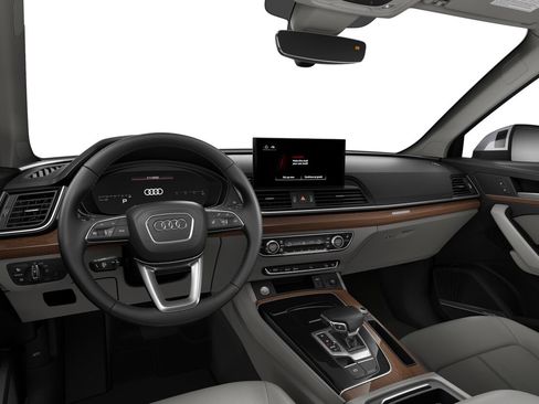 Certified 2023 Audi Q5 2.0T Premium Plus w/ Premium Plus Package AWD/4WD image 3
