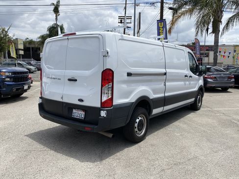 Used 2023 Ford Transit 250 Low Roof RWD image 10