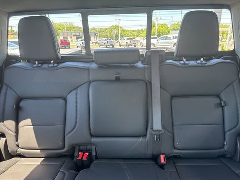 New 2026 GMC Sierra 2500 Denali w/ Technology Package AWD/4WD image 14
