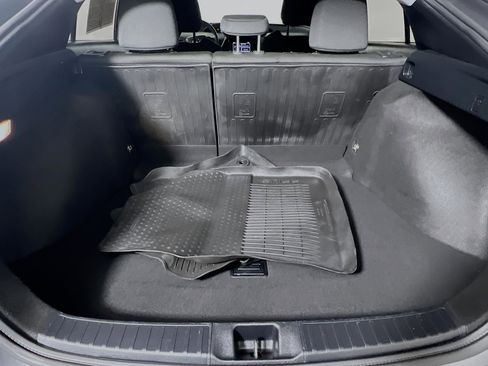 Used 2022 Toyota Prius L Eco image 34