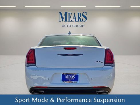 Used 2023 Chrysler 300 S image 5