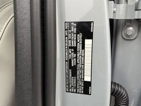 New 2026 Volvo XC40 B5 Plus w/ Protection Package Premier image 27