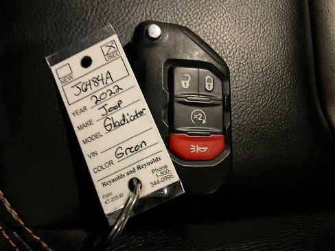 Used 2022 Jeep Gladiator Mojave w/ Cold Weather Group image 32