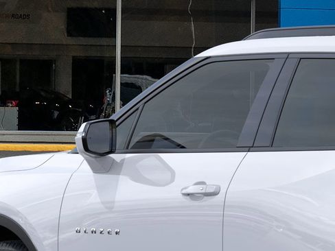 New 2026 Chevrolet Blazer LT image 12