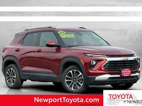 Used 2024 Chevrolet TrailBlazer LT image 1
