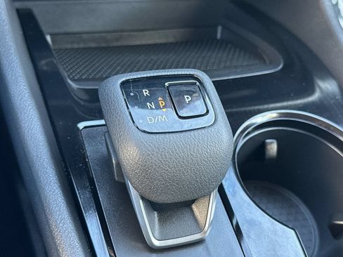 Used 2023 Nissan Rogue SV FWD image 20