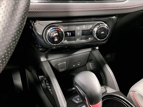 Used 2025 Chevrolet TrailBlazer RS w/ Convenience Package AWD/4WD image 15
