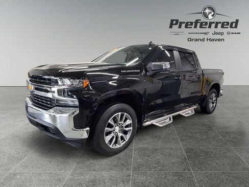 Used 2022 Chevrolet Silverado 1500 LT image 10