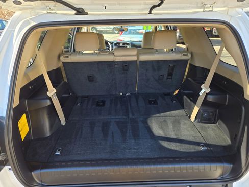 Used 2017 Toyota 4Runner SR5 Premium image 52