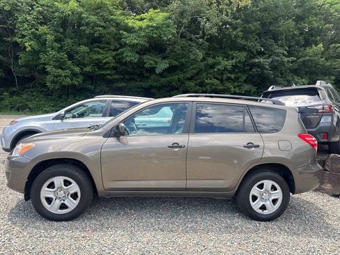 Used 2011 Toyota RAV4 4WD w/ Base L4 Extra Value Pkg image 3