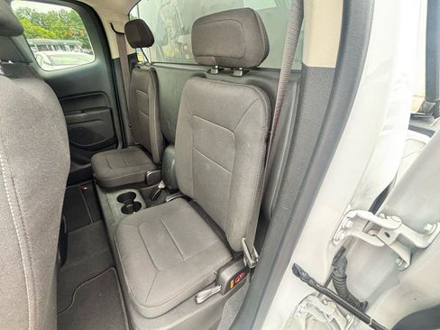 Used 2022 Chevrolet Colorado LT w/ Safety Package RWD image 51