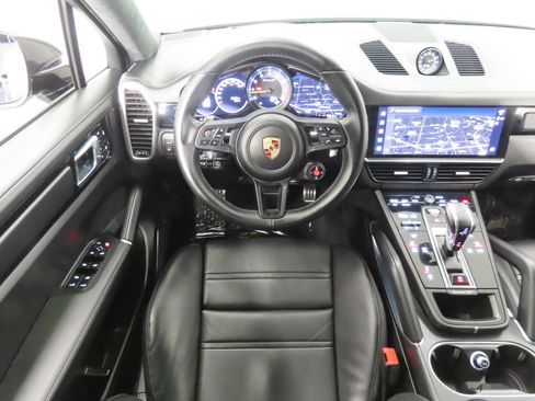 Certified 2022 Porsche Cayenne Turbo GT AWD/4WD image 15