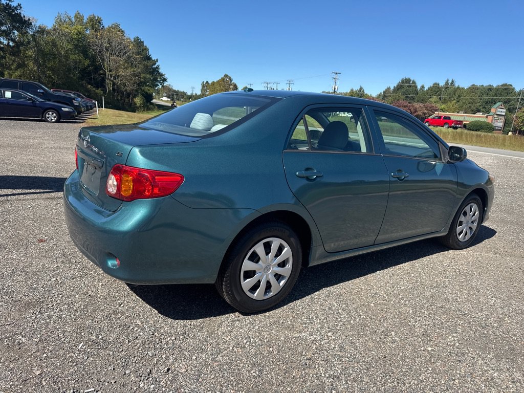 Used 2010 Toyota Corolla LE w/ All Weather Guard Pkg FWD image 10