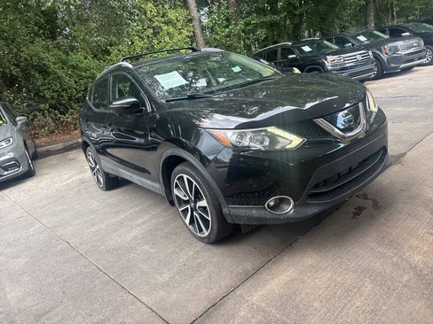 Used 2017 Nissan Rogue Sport SL w/ SL Premium Package AWD/4WD image 2