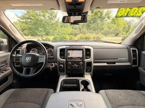 Used 2016 RAM 1500 Lone Star RWD image 10