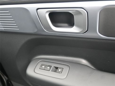 New 2026 Hyundai Santa Fe SE image 5