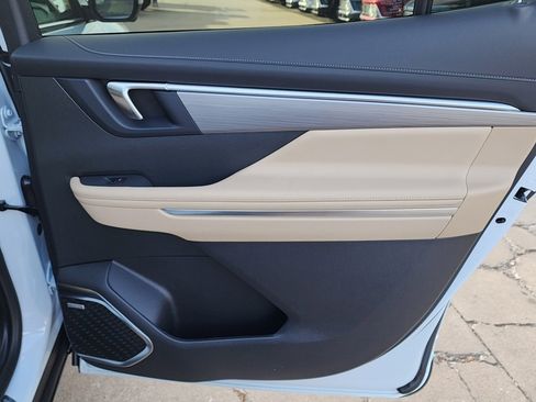 New 2026 Buick Enclave Preferred image 43